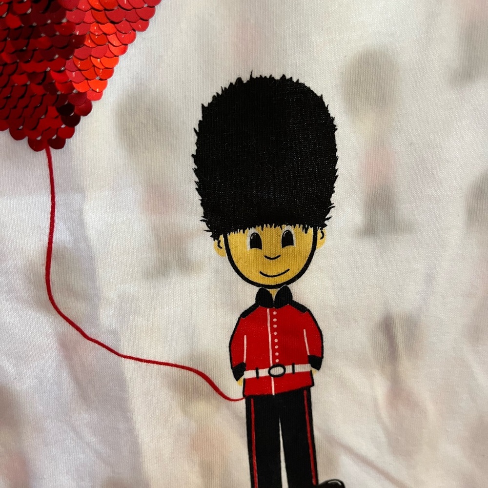 Girls 🇬🇧 London Guard Sequin Heart Top | Size 5-6 | Cute Ruffle Sleeves - Picture 6 of 6